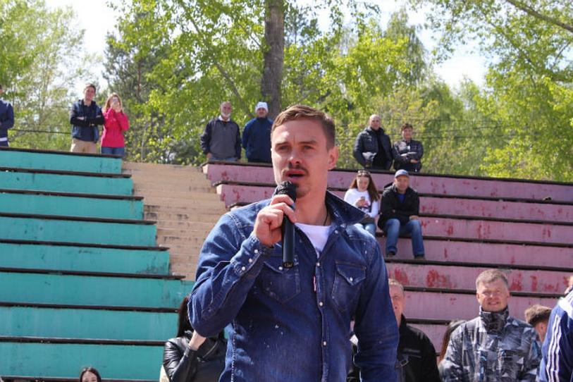 Андрей Ещенко иркутским ребятам: "Я был таким же простым пацаном, как и вы". Фото: Андрей СИНЬКОВ