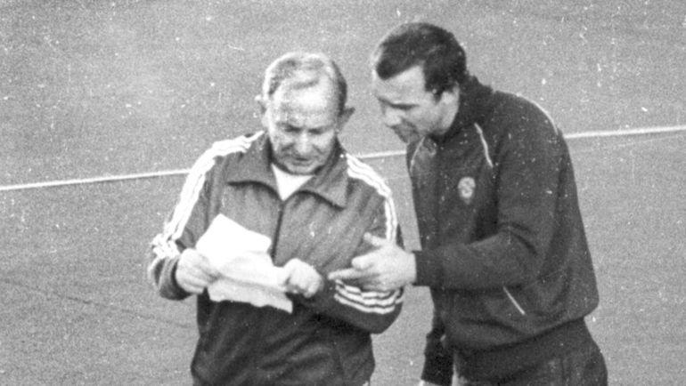 1988 год. Первая тренировка Олега РОМАНЦЕВА (слева) в качестве главного тренера 