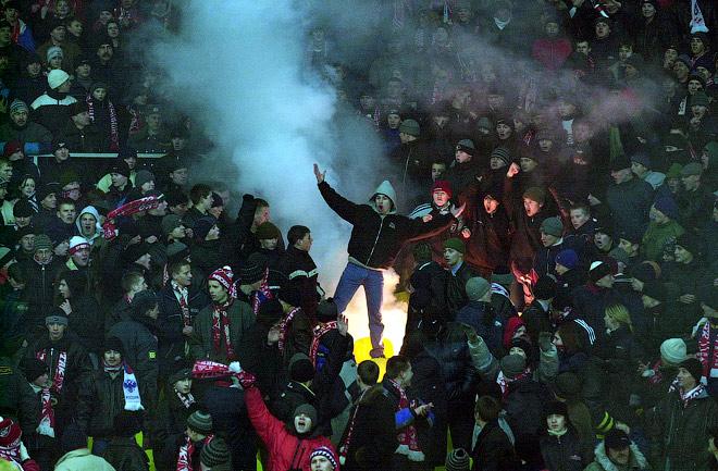 Болельщики «Спартака» празднуют победу над лондонским «Арсеналом»