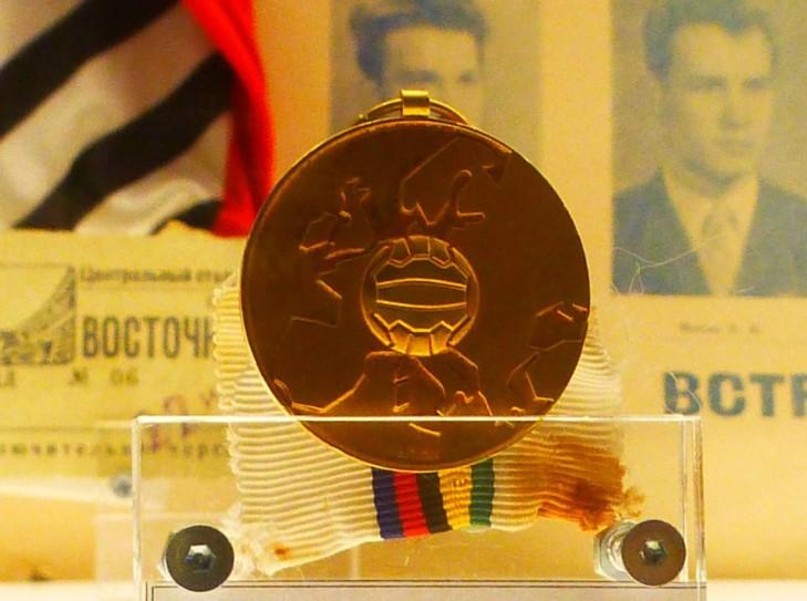 Медаль Игоря Нетто за победу в Кубке Европы 1960 года