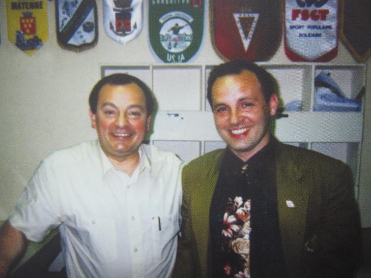 1991 год. Жан-Клод Бра и Владимир Абрамов в штаб-квартире «Ред Стар». Фото из книги «Футбол. Деньги и еще раз деньги»