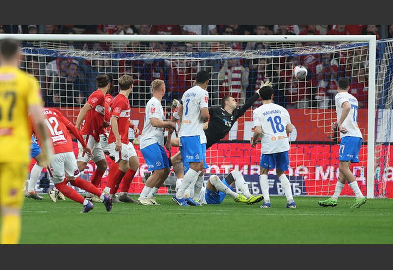 Виллиан Жозе забивает решающий гол в ворота «Динамо»