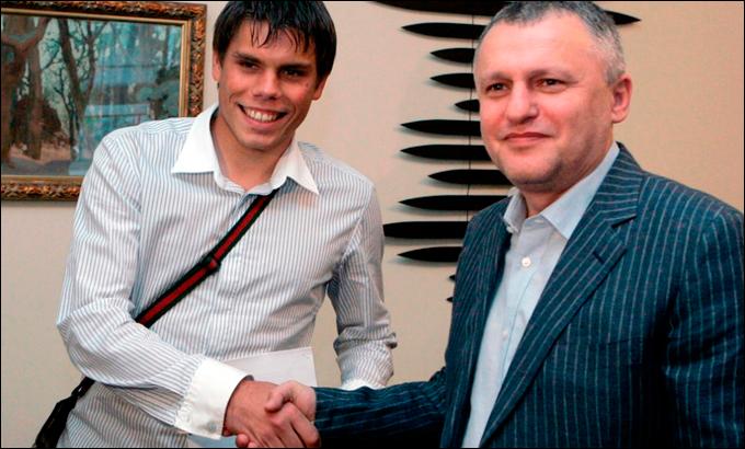 25 мая 2008 года. С Суркисом после подписания контракта